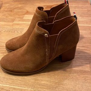 Tommy Hilfiger boots